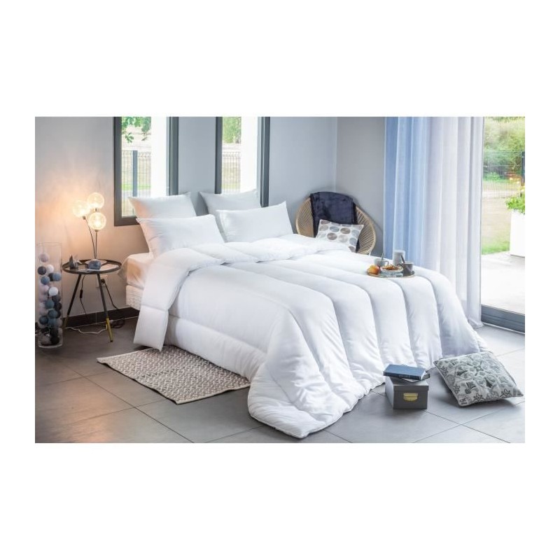 Couette Tempérée 300gr/m² Microfibre 140x200cm Couette Tempérée 300gr/m² Microfibre 140x200cm