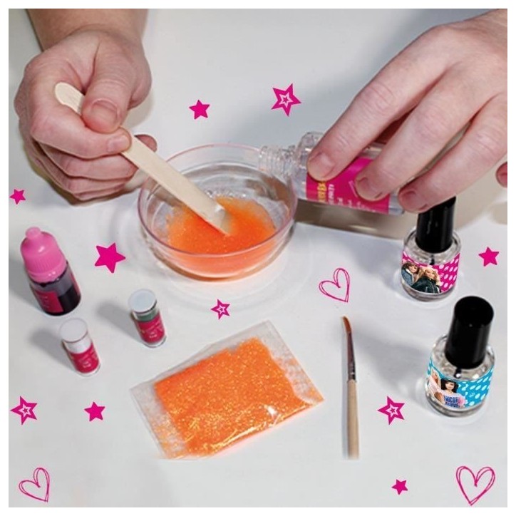 Vernis a ongles Barbie nail art color qui change de couleur - Lisciani Vernis a ongles Barbie nail art color qui change de couleur - Lisciani
