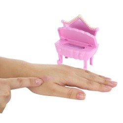 Yummiland Beauty Bag Playset + Lip Gloss Doll - Cupcake Beauty Bag