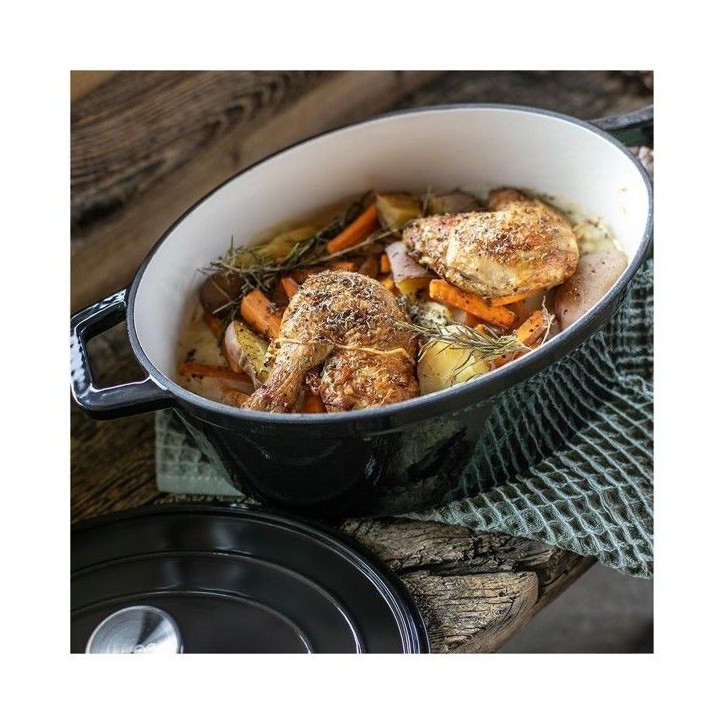 Cocotte ovale - LIVOO - MEP129N - 4,5 L - Fonte émaillée - Couvercle avec picots - Tous feux - 29 x 22 cm Cocotte ovale - LIVOO - MEP129N - 4,5 L - Fonte émaillée - Couvercle avec picots - Tous feux - 29 x 22 cm