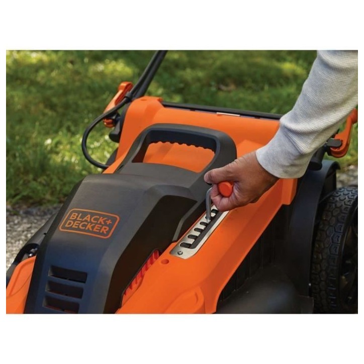 Tondeuse électrique filaire - BLACK+DECKER - LM2000-QS - 2000W - 48cm de coupe - Mulching, éjection latérale ou bac 50L Tondeuse électrique filaire - BLACK+DECKER - LM2000-QS - 2000W - 48cm de coupe - Mulching, éjection latérale ou bac 50L