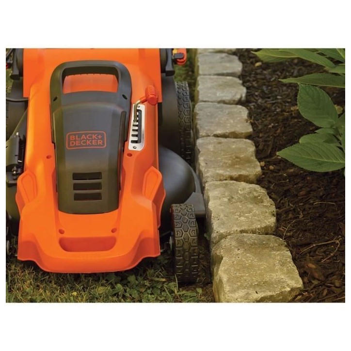 Tondeuse électrique filaire - BLACK+DECKER - LM2000-QS - 2000W - 48cm de coupe - Mulching, éjection latérale ou bac 50L Tondeuse électrique filaire - BLACK+DECKER - LM2000-QS - 2000W - 48cm de coupe - Mulching, éjection latérale ou bac 50L