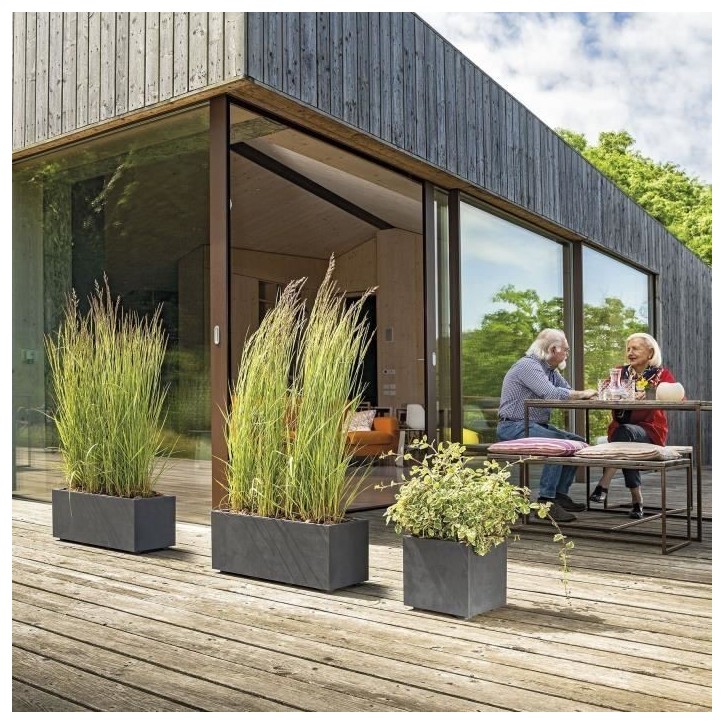 DEROMA Pot de fleurs Cube Millennium R - 25 x H25 cm - Anthracite - A réserve d'eau DEROMA Pot de fleurs Cube Millennium R - 25 x H25 cm - Anthracite - A réserve d'eau