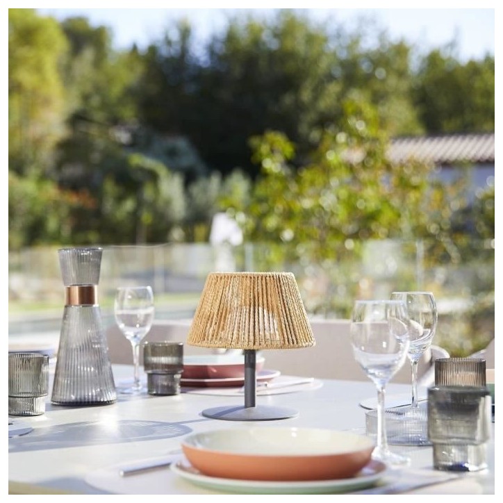 Lampe de table sans fil - LUMISKY - STANDY MINI RAFFY - H22 cm - Raphia naturel - LED blanc chaud et blanc Lampe de table sans fil - LUMISKY - STANDY MINI RAFFY - H22 cm - Raphia naturel - LED blanc chaud et blanc