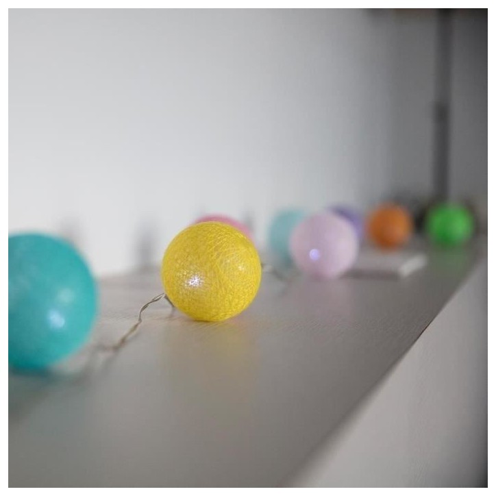 Guirlande lumineuse solaire - LUMISKY - MIMY COLORS SOLAR - 3.80 m - Boules de coton - 10 ampoules - LED blanc chaud Guirlande lumineuse solaire - LUMISKY - MIMY COLORS SOLAR - 3.80 m - Boules de coton - 10 ampoules - LED blanc chaud