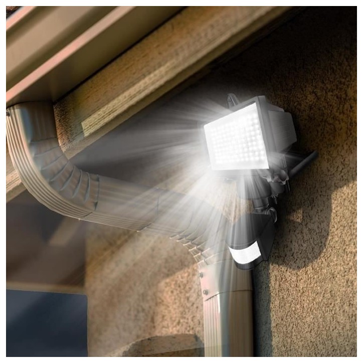 LUMI JARDIN Projecteur solaire Cooper Black - H 22 cm - Noir LUMI JARDIN Projecteur solaire Cooper Black - H 22 cm - Noir