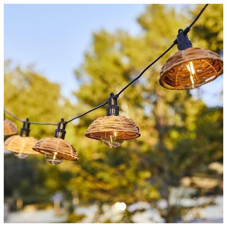 Guirlande lumineuse extérieur - LUMISKY - COTTAGE - 5.70 m - 10 globes transparents - LED blanc chaud Guirlande lumineuse extérieur - LUMISKY - COTTAGE - 5.70 m - 10 globes transparents - LED blanc chaud