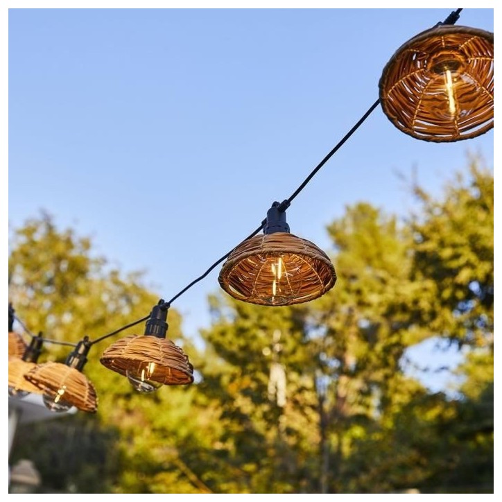 Guirlande lumineuse extérieur - LUMISKY - COTTAGE - 5.70 m - 10 globes transparents - LED blanc chaud Guirlande lumineuse extérieur - LUMISKY - COTTAGE - 5.70 m - 10 globes transparents - LED blanc chaud