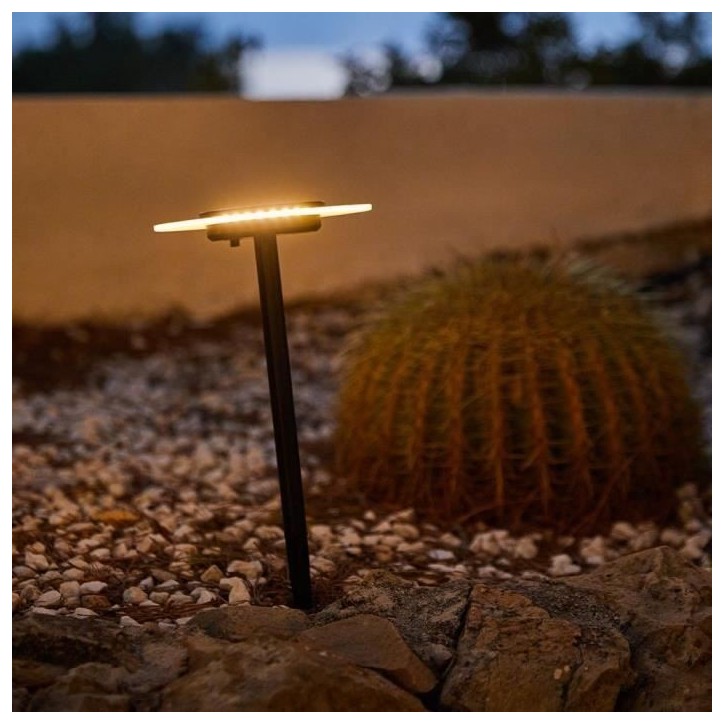 Lot de 2 balises solaires a piquer - LUMISKY - UFO - H35 cm - LED blanc chaud Lot de 2 balises solaires a piquer - LUMISKY - UFO - H35 cm - LED blanc chaud