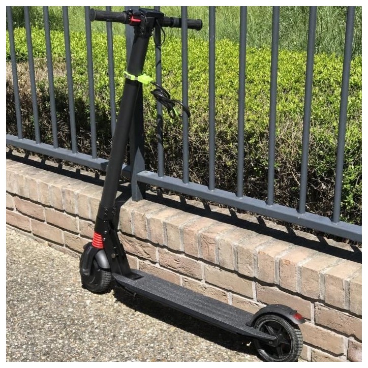 Antivol a Clé avec Menotte - Master Lock 8275EURDPRO - 1m - Idéal pour trottinettes - Noir Antivol a Clé avec Menotte - Master Lock 8275EURDPRO - 1m - Idéal pour trottinettes - Noir