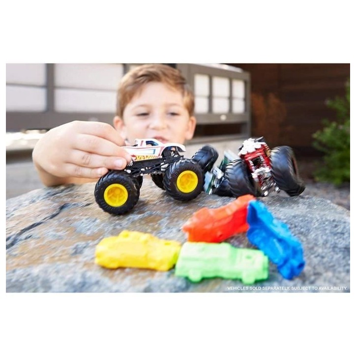 Hot Wheels - Monster Truck - Voiture aux roues géantes - Modele aléatoire Hot Wheels - Monster Truck - Voiture aux roues géantes - Modele aléatoire