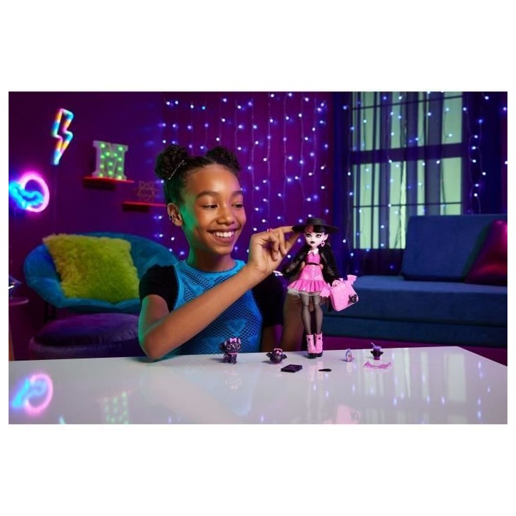 Monster High-Draculaura-Poupée avec animal de compagnie et accessoires HRP64 Monster High-Draculaura-Poupée avec animal de compagnie et accessoires HRP64