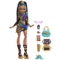 Monster High - Poupée Nefera De Nile - Avec Lavish et 7 accessoires