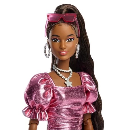 Barbie - Poupée Deluxe Style - Robe coupe boule corail métallisé -