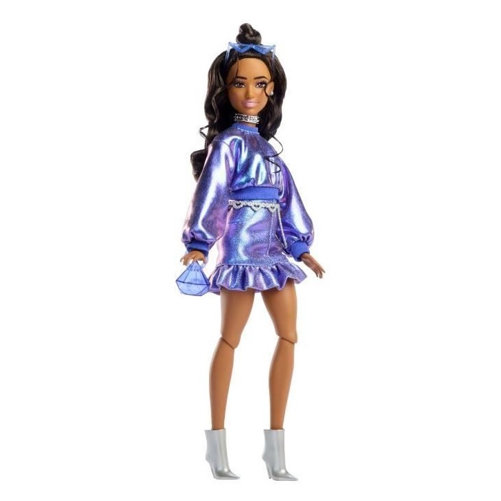 Barbie - Poupée Deluxe Style - Haut et jupe bleu métallisé - Brune - Barbie - JFP42 Barbie - Poupée Deluxe Style - Haut et jupe bleu métallisé - Brune - Barbie - JFP42