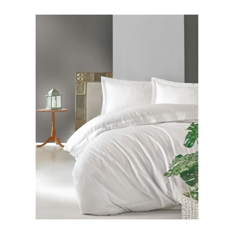 Parure de lit - 1 housse de couette 220 x 240 cm + 2 taies d'oreiller Parure de lit - 1 housse de couette 220 x 240 cm + 2 taies d'oreiller