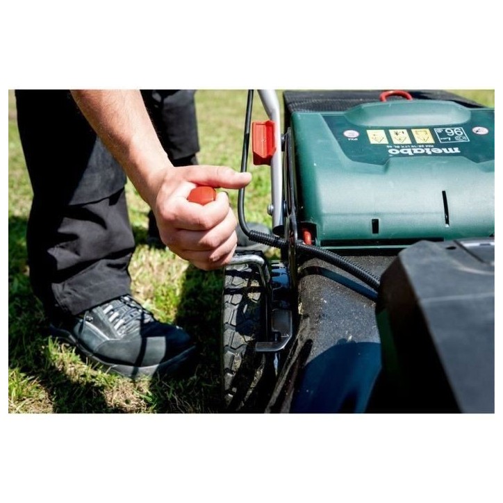 Tondeuse sans fil - METABO - RM 36-18 LTX BL 46 - 18 V - Carton Tondeuse sans fil - METABO - RM 36-18 LTX BL 46 - 18 V - Carton