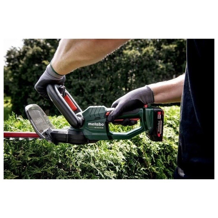 Taille-haies sans fil - METABO - HS 18 LTX 65 - Lame 65 cm - 18 V - Coupe nette Taille-haies sans fil - METABO - HS 18 LTX 65 - Lame 65 cm - 18 V - Coupe nette
