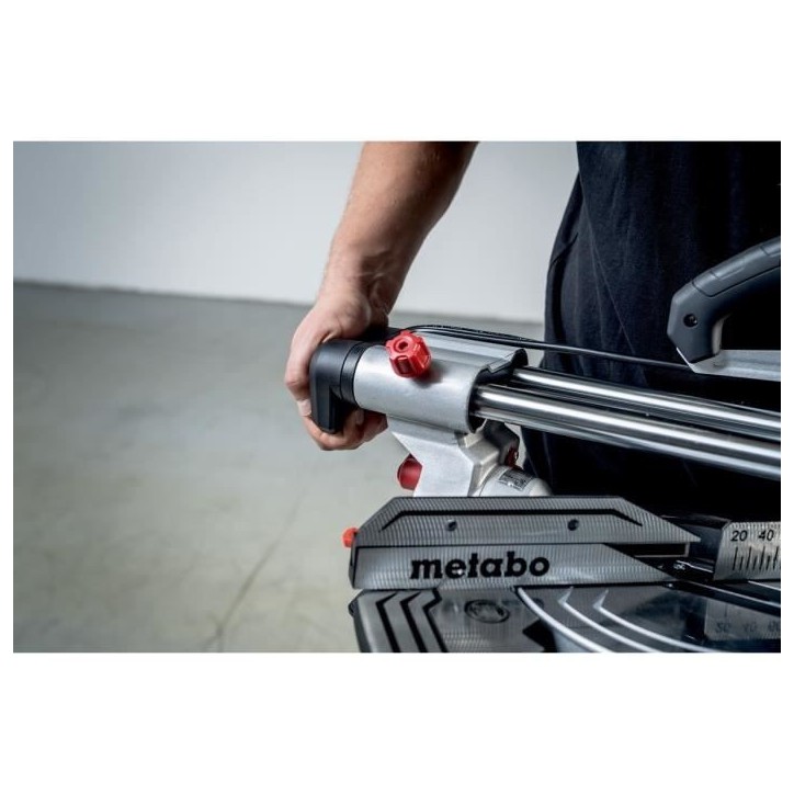 Scie a onglets radiale METABO KGS305M - Precision Cut Line LED - 613305000 - modele 2023 Scie a onglets radiale METABO KGS305M - Precision Cut Line LED - 613305000 - modele 2023