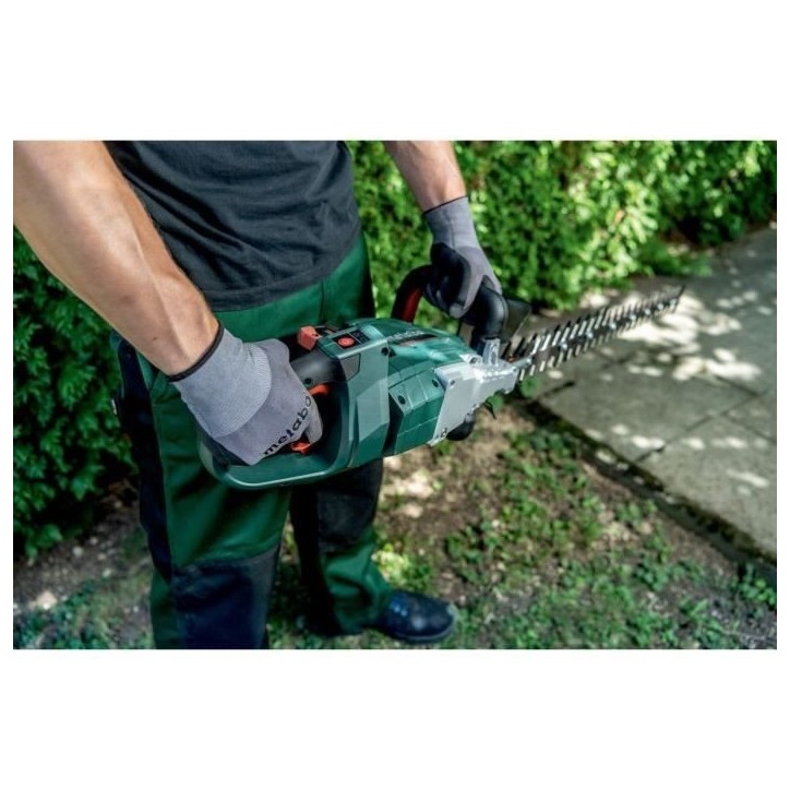 Taille-haies sans fil METABO HS 18 LTX BL 75 - Moteur Brushless - Poignée rotative - Protection de lame Taille-haies sans fil METABO HS 18 LTX BL 75 - Moteur Brushless - Poignée rotative - Protection de lame