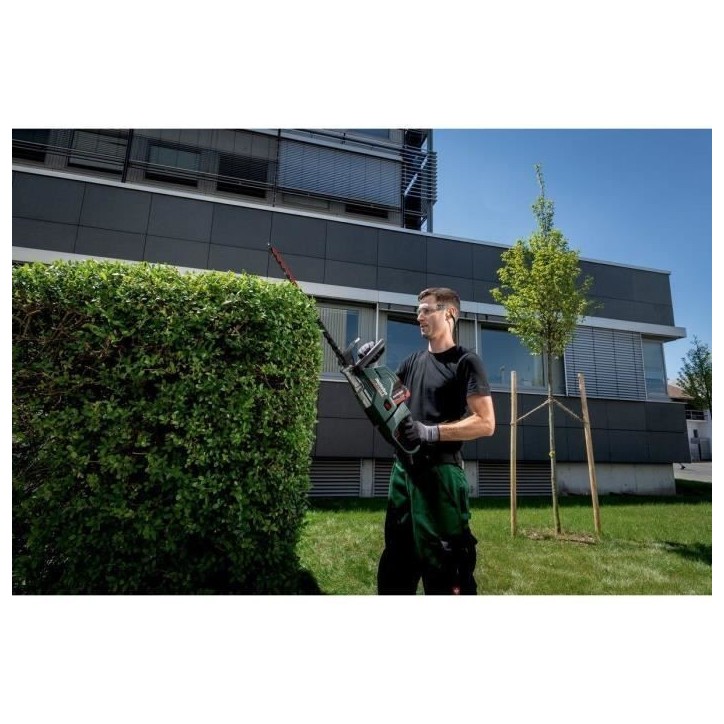 Taille-haies sans fil METABO HS 18 LTX BL 75 - Moteur Brushless - Poignée rotative - Protection de lame Taille-haies sans fil METABO HS 18 LTX BL 75 - Moteur Brushless - Poignée rotative - Protection de lame