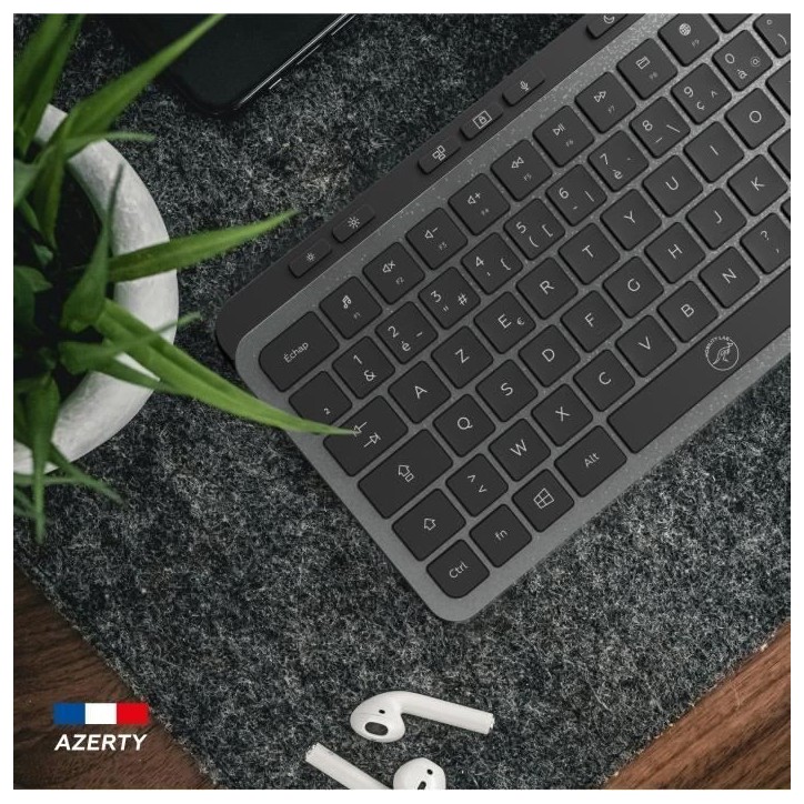 Clavier compact - Touches plates - MOBILITY LAB - KP450W - AZERTY - FR - Multi-connexions - Noir Clavier compact - Touches plates - MOBILITY LAB - KP450W - AZERTY - FR - Multi-connexions - Noir