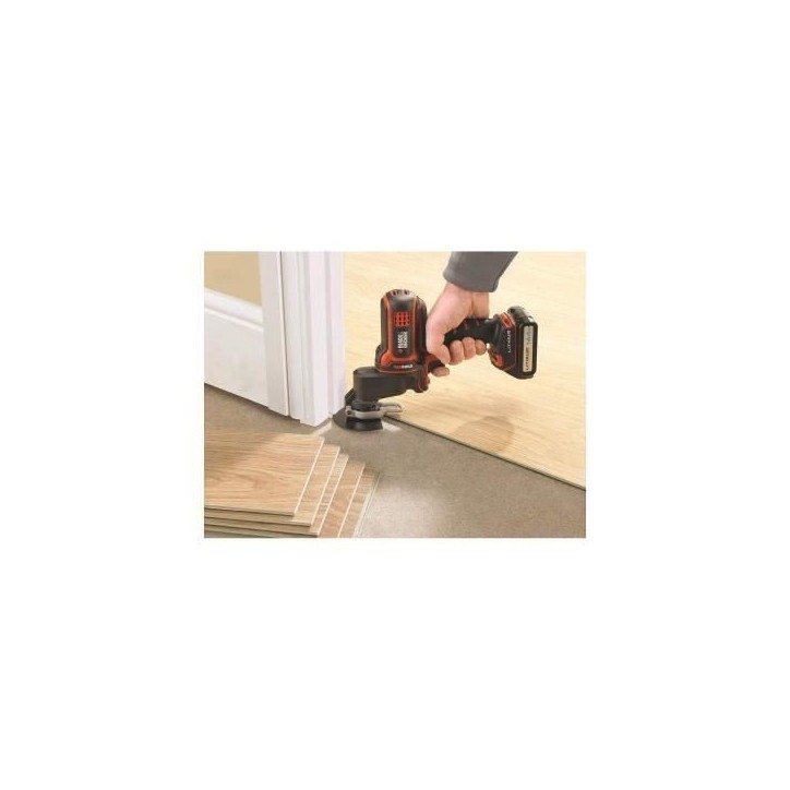 Tete d'outil oscillatoire Multievo BLACK+DECKER - MTOS4-XJ - avec 11 accessoires Tete d'outil oscillatoire Multievo BLACK+DECKER - MTOS4-XJ - avec 11 accessoires