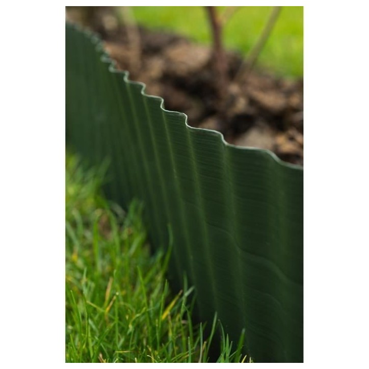Bordure gazon polyéthylene verte H15 cm x 9 m - NATURE Bordure gazon polyéthylene verte H15 cm x 9 m - NATURE