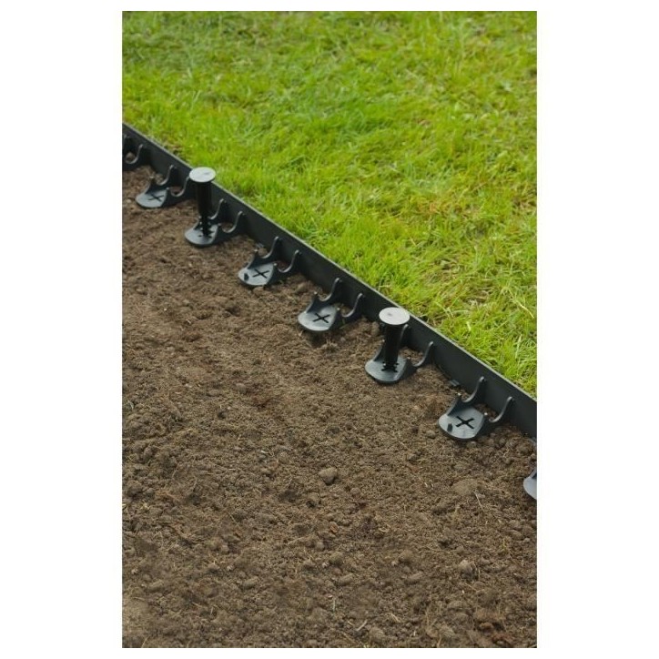 NATURE Bordure a gazon en polypropylene et polyéthylene - 16 ancres - H 4,5 x (4 x L100) cm - Noir NATURE Bordure a gazon en polypropylene et polyéthylene - 16 ancres - H 4,5 x (4 x L100) cm - Noir