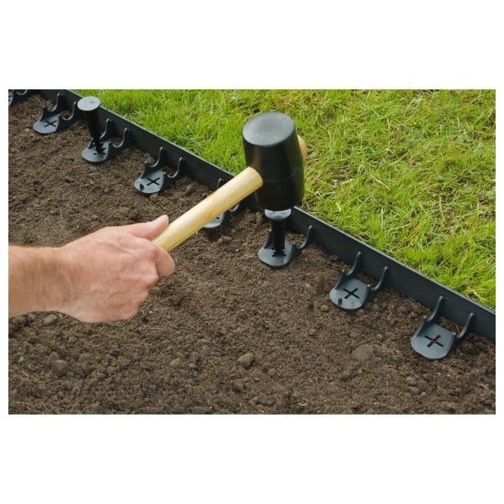 NATURE Bordure a gazon en polypropylene et polyéthylene - 16 ancres - H 4,5 x (4 x L100) cm - Noir NATURE Bordure a gazon en polypropylene et polyéthylene - 16 ancres - H 4,5 x (4 x L100) cm - Noir