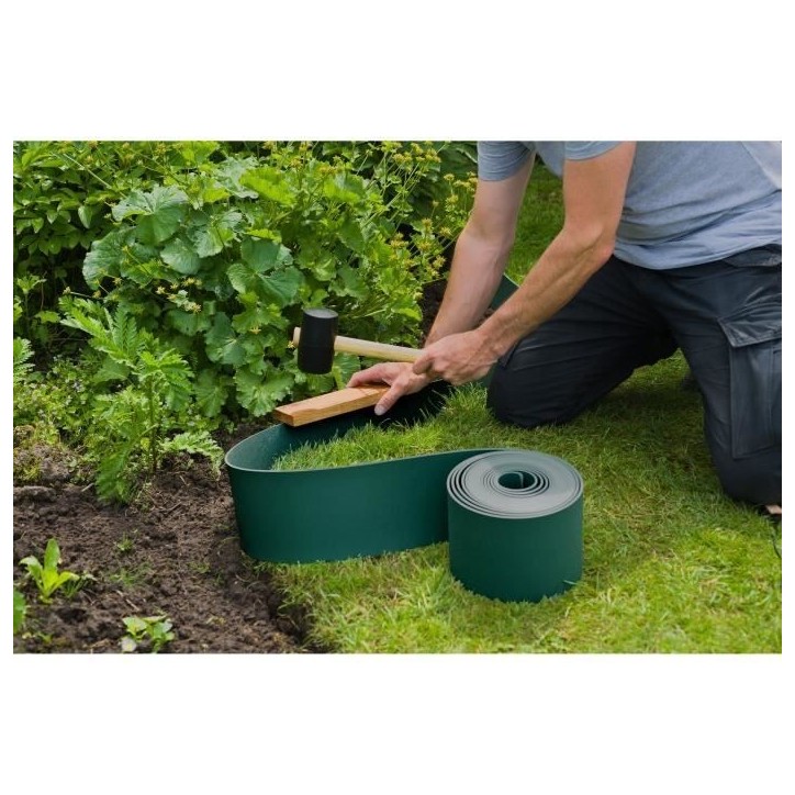 Bordure de jardin en polypropylene NATURE - Epaisseur 3 mm - H 15 cm x 10 m - Vert Bordure de jardin en polypropylene NATURE - Epaisseur 3 mm - H 15 cm x 10 m - Vert