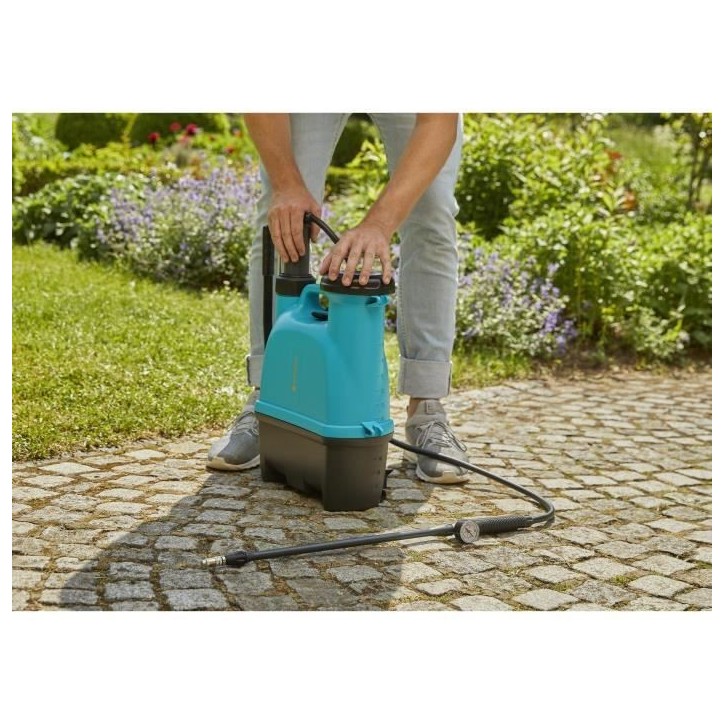 Pulvérisateur dorsal GARDENA 12L avec lance télescopique et filtre intégré Pulvérisateur dorsal GARDENA 12L avec lance télescopique et filtre intégré