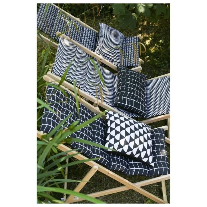 JARDIN PRIVE Chilienne matelassée Helsinki - Toile amovible - Structure en bois massif - Noir et blanc JARDIN PRIVE Chilienne matelassée Helsinki - Toile amovible - Structure en bois massif - Noir et blanc