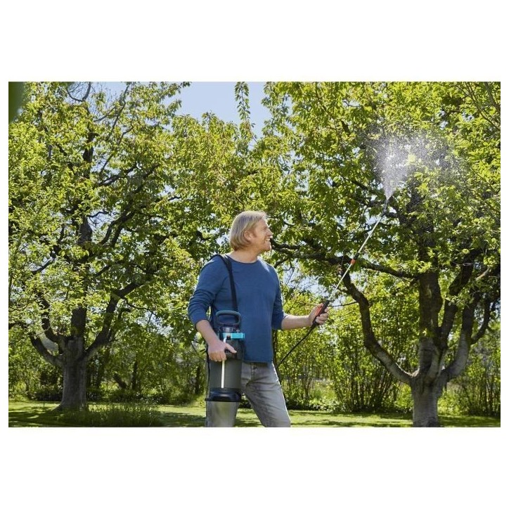 Tube prolongateur télescopique GARDENA pour désherbage - Longueur 40-100cm - Buse orientable Tube prolongateur télescopique GARDENA pour désherbage - Longueur 40-100cm - Buse orientable