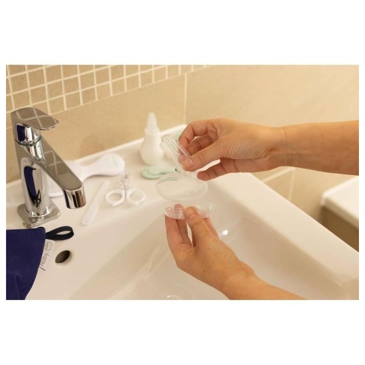 Kit de Soin pour le Bain - NUBY - 8 accessoires essentiels Kit de Soin pour le Bain - NUBY - 8 accessoires essentiels