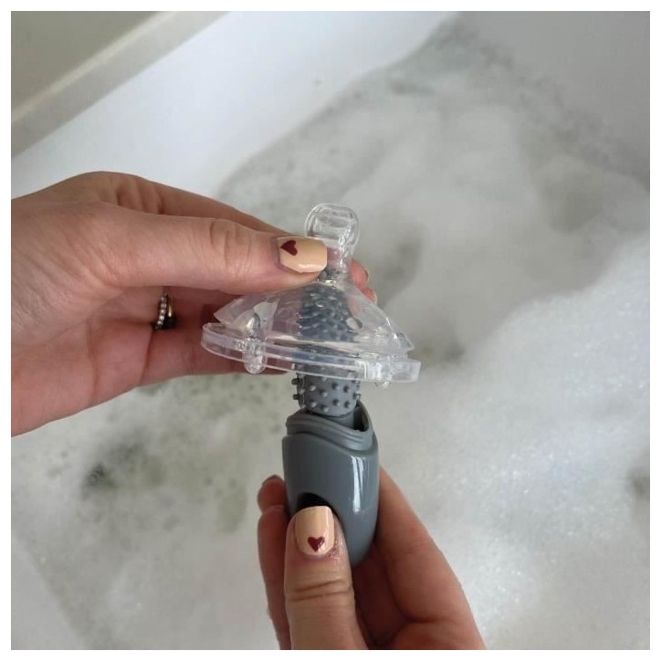 Brosse de Nettoyage - NUBY - Pour Biberon et Tétine 2 en 1 avec Support Hygiénique Brosse de Nettoyage - NUBY - Pour Biberon et Tétine 2 en 1 avec Support Hygiénique