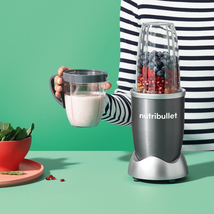 Blender - NUTRIBULLET Original 600 - NB606DG - 600 W - 2 tasses incluses 700 ml et 500 ml - Gris - Sans BPA Blender - NUTRIBULLET Original 600 - NB606DG - 600 W - 2 tasses incluses 700 ml et 500 ml - Gris - Sans BPA
