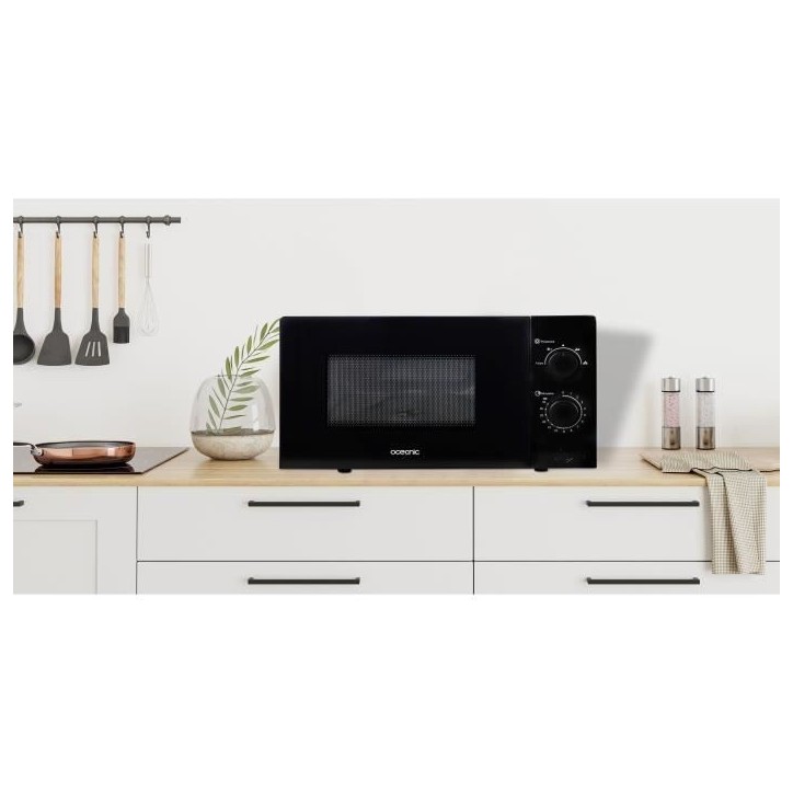 Micro-ondes OCEANIC MO20B11 Noir l 45,4 x H26,1 x P32,6 cm - 20L Micro-ondes OCEANIC MO20B11 Noir l 45,4 x H26,1 x P32,6 cm - 20L
