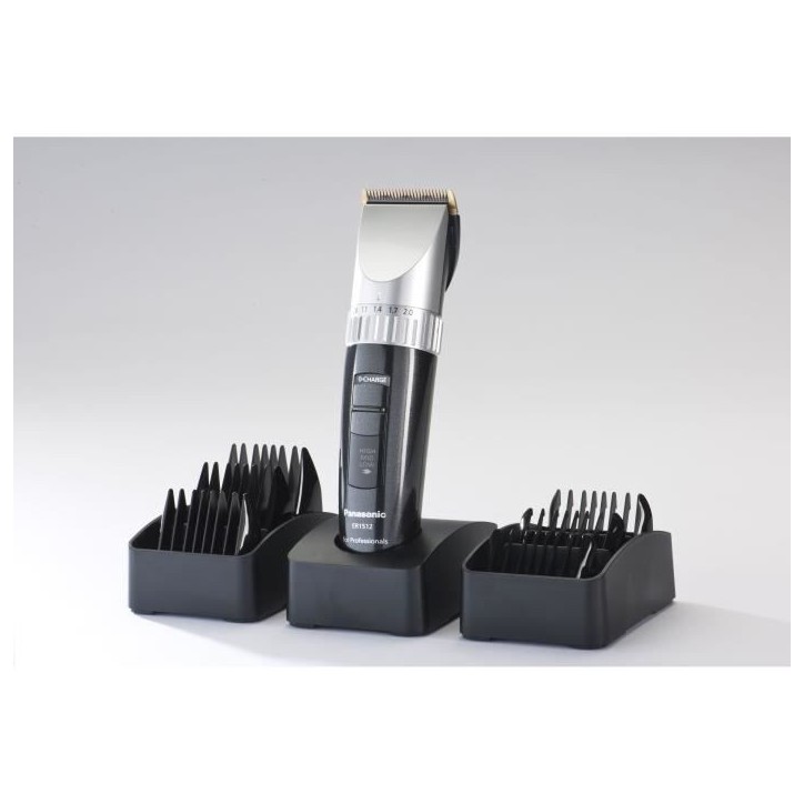 Tondeuse professionnelle PANASONIC ER1512 - X-Taper Blade - Coupe précise et douce - Autonomie 70 min Tondeuse professionnelle PANASONIC ER1512 - X-Taper Blade - Coupe précise et douce - Autonomie 70 min