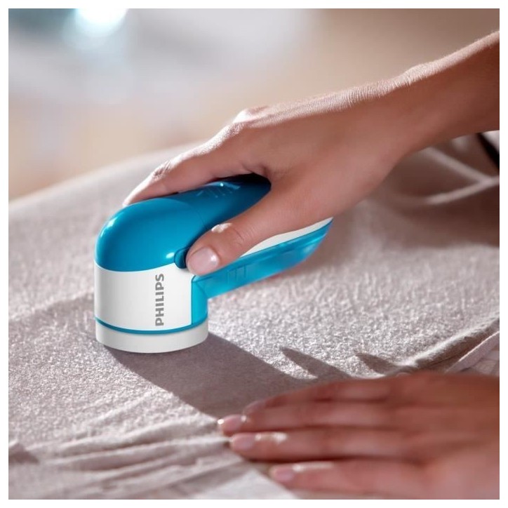 Rasoir Electrique Anti-Bouloche PHILIPS GC026/00 - Bleu Rasoir Electrique Anti-Bouloche PHILIPS GC026/00 - Bleu