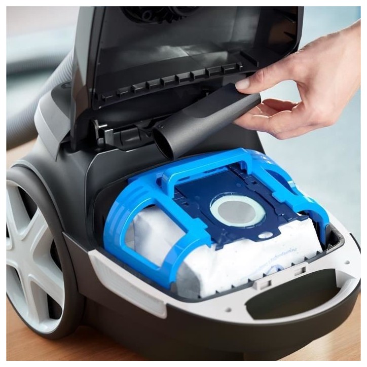 PHILIPS XD3112/09 Aspirateur traineau avec sac Series 3000 - 900W - 79 dB - Filtre anti-allergenes PHILIPS XD3112/09 Aspirateur traineau avec sac Series 3000 - 900W - 79 dB - Filtre anti-allergenes