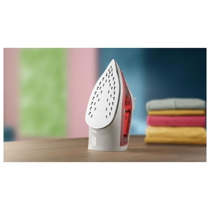 Fer a repasser - PHILIPS - DST2010/40 - Série 2000 - Débit de vapeur 25 g/min - 2000 W - Rouge Fer a repasser - PHILIPS - DST2010/40 - Série 2000 - Débit de vapeur 25 g/min - 2000 W - Rouge