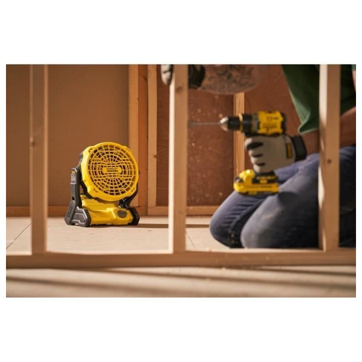 Ventilateur sans fil - Stanley Fatmax - SFMCE001B-XJ - 3 vitesses - Autonomie 8h - Sans batterie Ventilateur sans fil - Stanley Fatmax - SFMCE001B-XJ - 3 vitesses - Autonomie 8h - Sans batterie