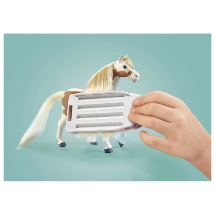 PLAYMOBIL 71639 Ellie avec cheval, Horses of Waterfall, 33 pieces, Des 4 ans