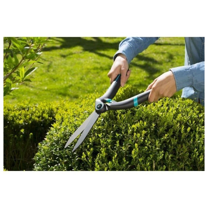 GARDENA Cisaille a haies PrecisionCut – Lames droites 180mm – Revetement anti-adhérence – Poignées ergo – Garantie 25