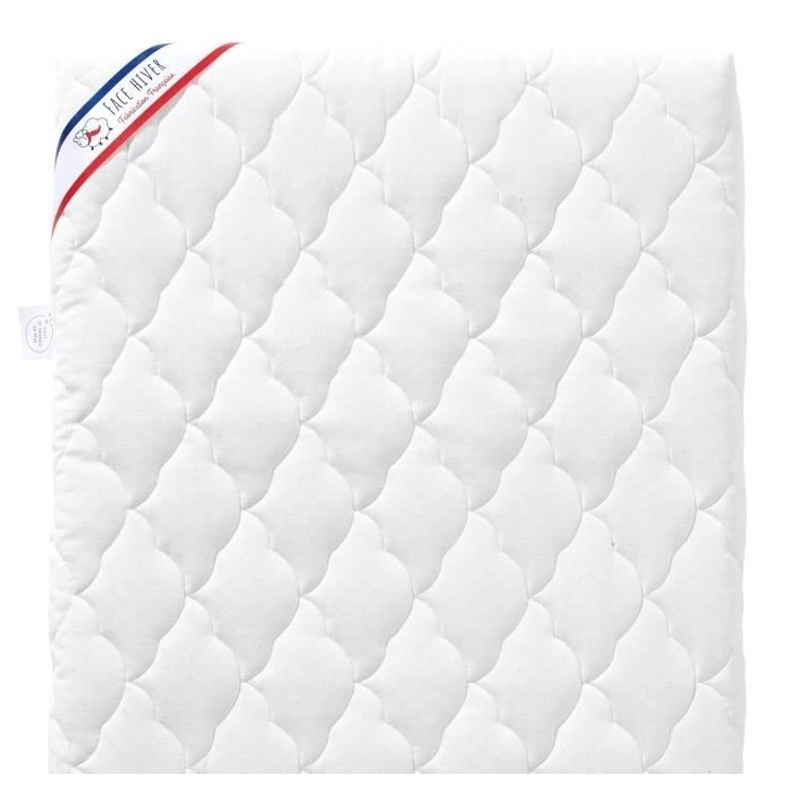 Matelas Bébé Climatisé - 70x140x10 cm - Reversible - Déhoussable - Anti Acarien - Fabrication Française Matelas Bébé Climatisé - 70x140x10 cm - Reversible - Déhoussable - Anti Acarien - Fabrication Française