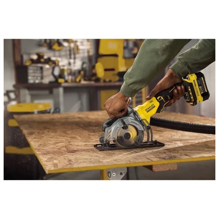 Scie circulaire sans fil - Stanley Fatmax - Brushless - SFMCS515B-XJ - 18V - profondeur de coupe 38mm