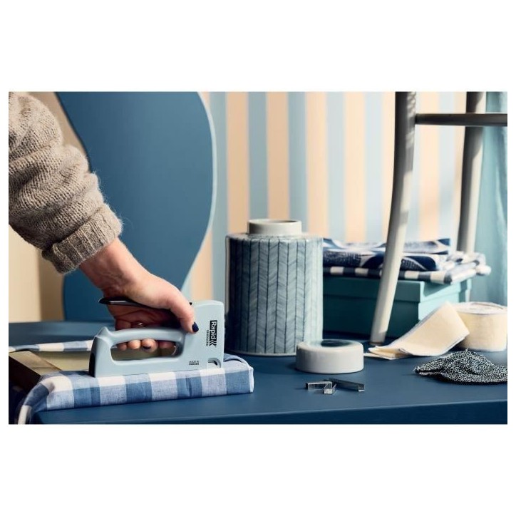 RAPID - R53 Spirit of Sweden - Agrafeuse manuelle éco-responsable pour agrafes 53/4-10mm - Skargard (Bleu Archipel) - 5001613 RAPID - R53 Spirit of Sweden - Agrafeuse manuelle éco-responsable pour agrafes 53/4-10mm - Skargard (Bleu Archipel) - 5001613