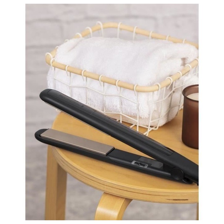 Lisseur REMINGTON S1370 Ceramic Straight – température max 215° - arret automatique – revetement céramique Lisseur REMINGTON S1370 Ceramic Straight – température max 215° - arret automatique – revetement céramique